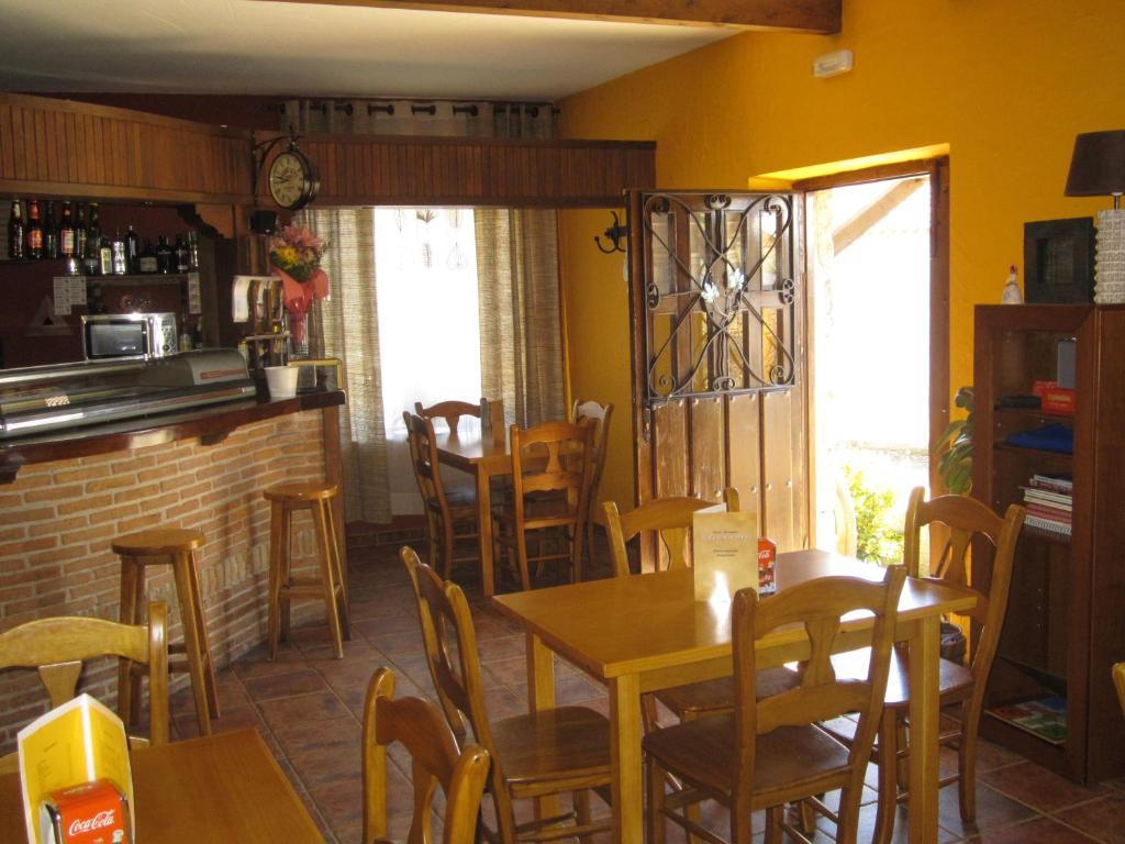 Hotel Rural La Dehesilla Barajas de Gredos Exterior foto